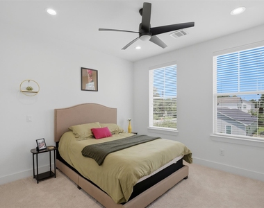 6833 Paris Street - Photo Thumbnail 14