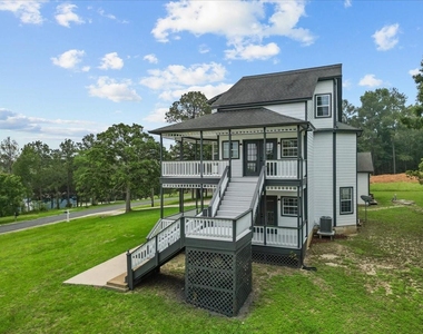 401 Paradise Drive - Photo Thumbnail 1