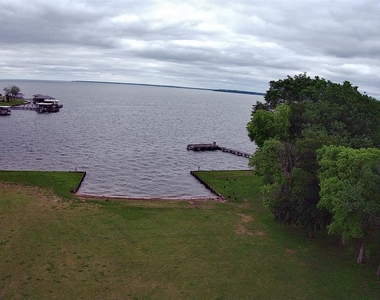 401 Paradise Drive - Photo Thumbnail 29