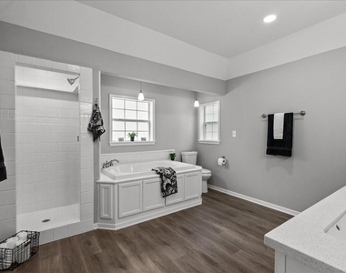 401 Paradise Drive - Photo Thumbnail 21