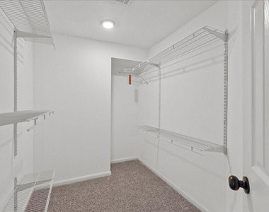 401 Paradise Drive - Photo Thumbnail 20