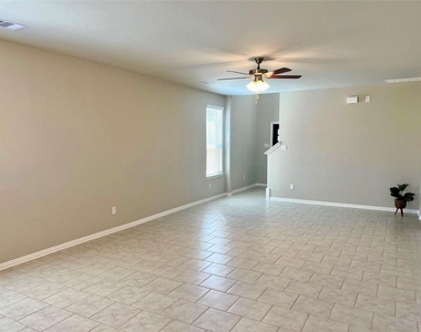 31418 Horseshoe Meadow Bend - Photo Thumbnail 4