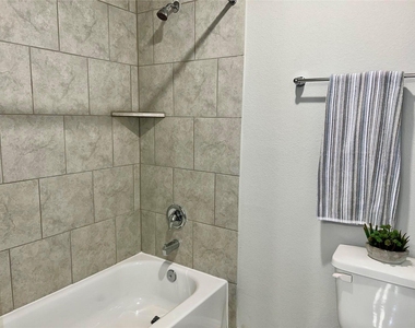31418 Horseshoe Meadow Bend - Photo Thumbnail 21