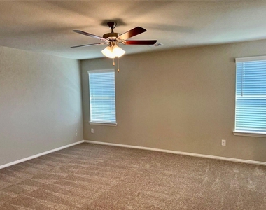 31418 Horseshoe Meadow Bend - Photo Thumbnail 18