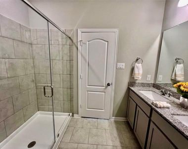 31418 Horseshoe Meadow Bend - Photo Thumbnail 12