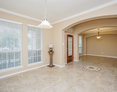 3211 London Lane - Photo Thumbnail 4
