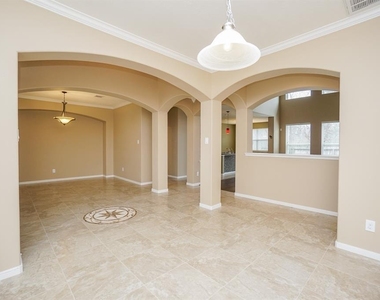 3211 London Lane - Photo Thumbnail 5
