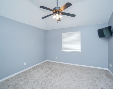 3211 London Lane - Photo Thumbnail 19