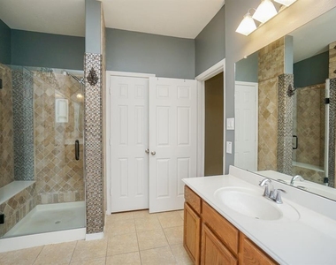 3211 London Lane - Photo Thumbnail 13
