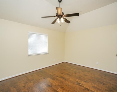 3211 London Lane - Photo Thumbnail 15