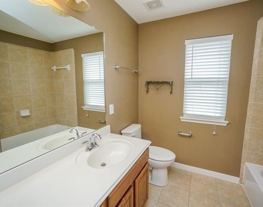 3211 London Lane - Photo Thumbnail 20