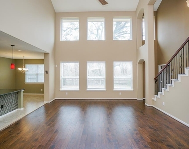 3211 London Lane - Photo Thumbnail 6
