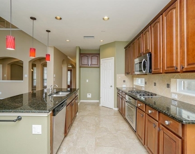 3211 London Lane - Photo Thumbnail 10