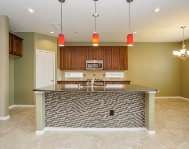 3211 London Lane - Photo Thumbnail 8