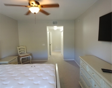 20140 Estero Gardens Circle - Photo Thumbnail 5