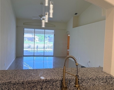8216 Ibis Cove Circle - Photo Thumbnail 10