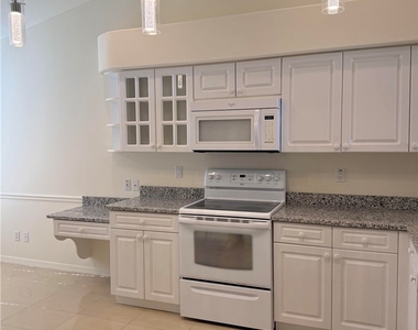 8216 Ibis Cove Circle - Photo Thumbnail 9