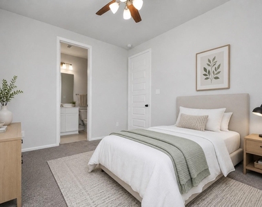 5838 Turquoise Hill Lane - Photo Thumbnail 34