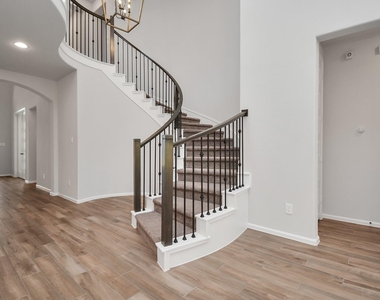 5838 Turquoise Hill Lane - Photo Thumbnail 4