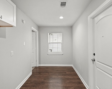 4926 Hull Street - Photo Thumbnail 4