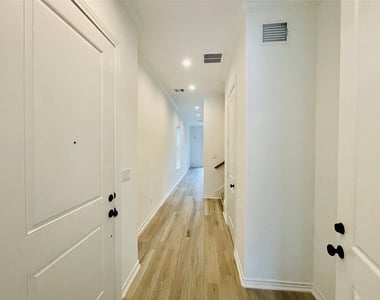 3255 Real Street - Photo Thumbnail 9