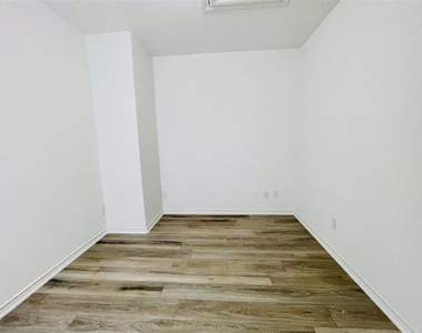 3255 Real Street - Photo Thumbnail 24
