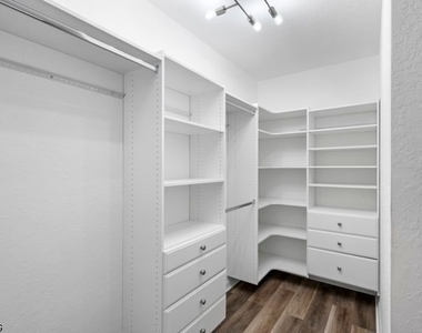8490 Sumner Avenue - Photo Thumbnail 43