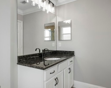 8490 Sumner Avenue - Photo Thumbnail 46