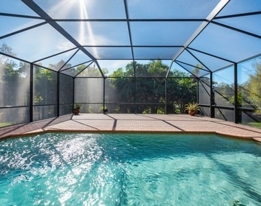 8490 Sumner Avenue - Photo Thumbnail 9