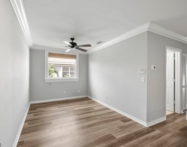8490 Sumner Avenue - Photo Thumbnail 31