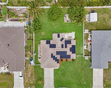 221 Ne 23rd Avenue - Photo Thumbnail 30