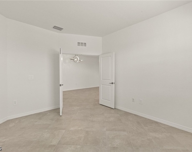 44331 Topmast Terrace - Photo Thumbnail 14