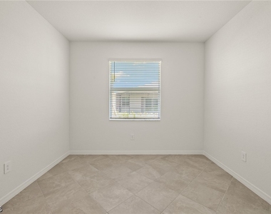44331 Topmast Terrace - Photo Thumbnail 15