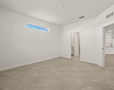 44331 Topmast Terrace - Photo Thumbnail 18