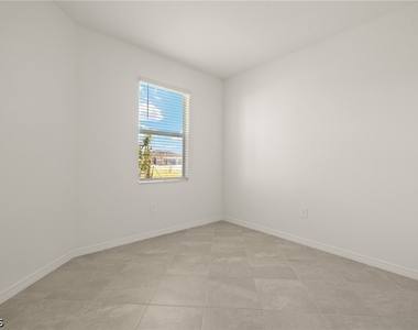 44331 Topmast Terrace - Photo Thumbnail 24
