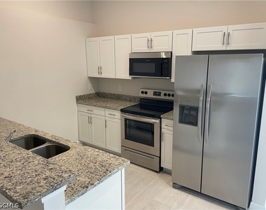 1211 Se 8th Terrace - Photo Thumbnail 1
