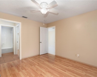 4608 Se 4th Place - Photo Thumbnail 14