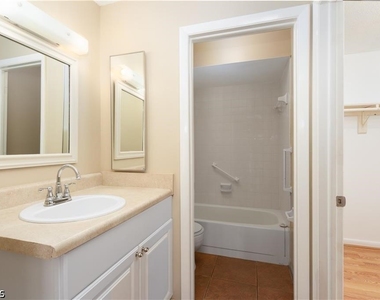 4608 Se 4th Place - Photo Thumbnail 15