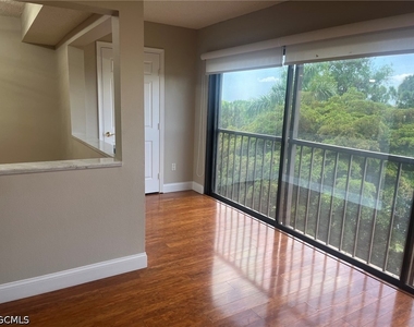 7430 Lake Breeze Drive - Photo Thumbnail 16