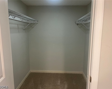 7430 Lake Breeze Drive - Photo Thumbnail 9