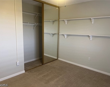 7430 Lake Breeze Drive - Photo Thumbnail 12