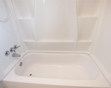 11710 Old Telegraph Road - Photo Thumbnail 15