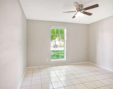 11710 Old Telegraph Road - Photo Thumbnail 16