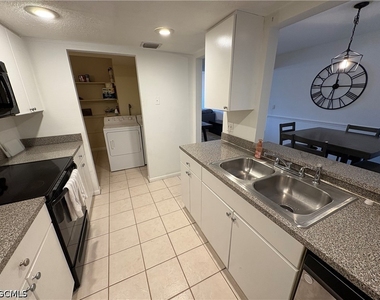 12626 Kenwood Lane - Photo Thumbnail 4