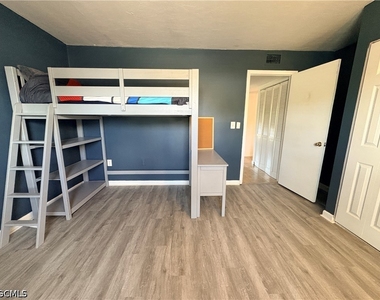 12626 Kenwood Lane - Photo Thumbnail 22
