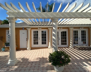 12626 Kenwood Lane - Photo Thumbnail 27
