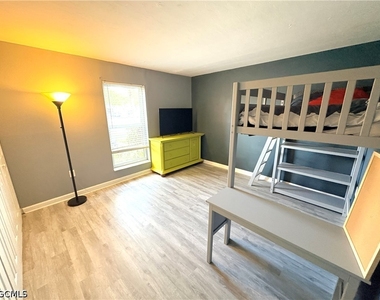 12626 Kenwood Lane - Photo Thumbnail 23
