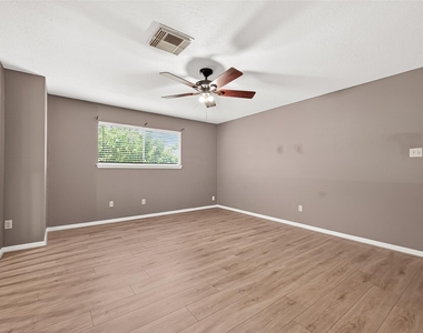 4003 W Valley Drive - Photo Thumbnail 26