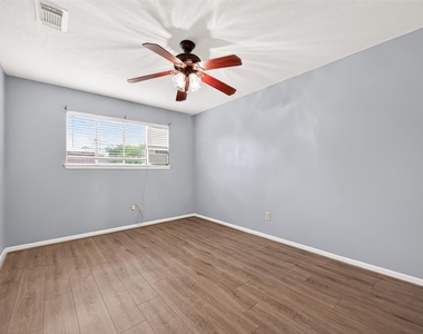 4003 W Valley Drive - Photo Thumbnail 27