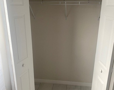 610 Se 13th Street - Photo Thumbnail 7